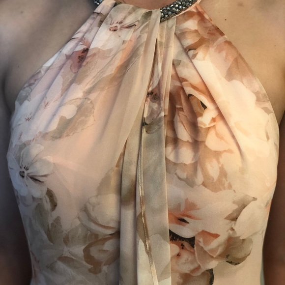 Long formal Calvin Klein gown - Picture 4 of 6